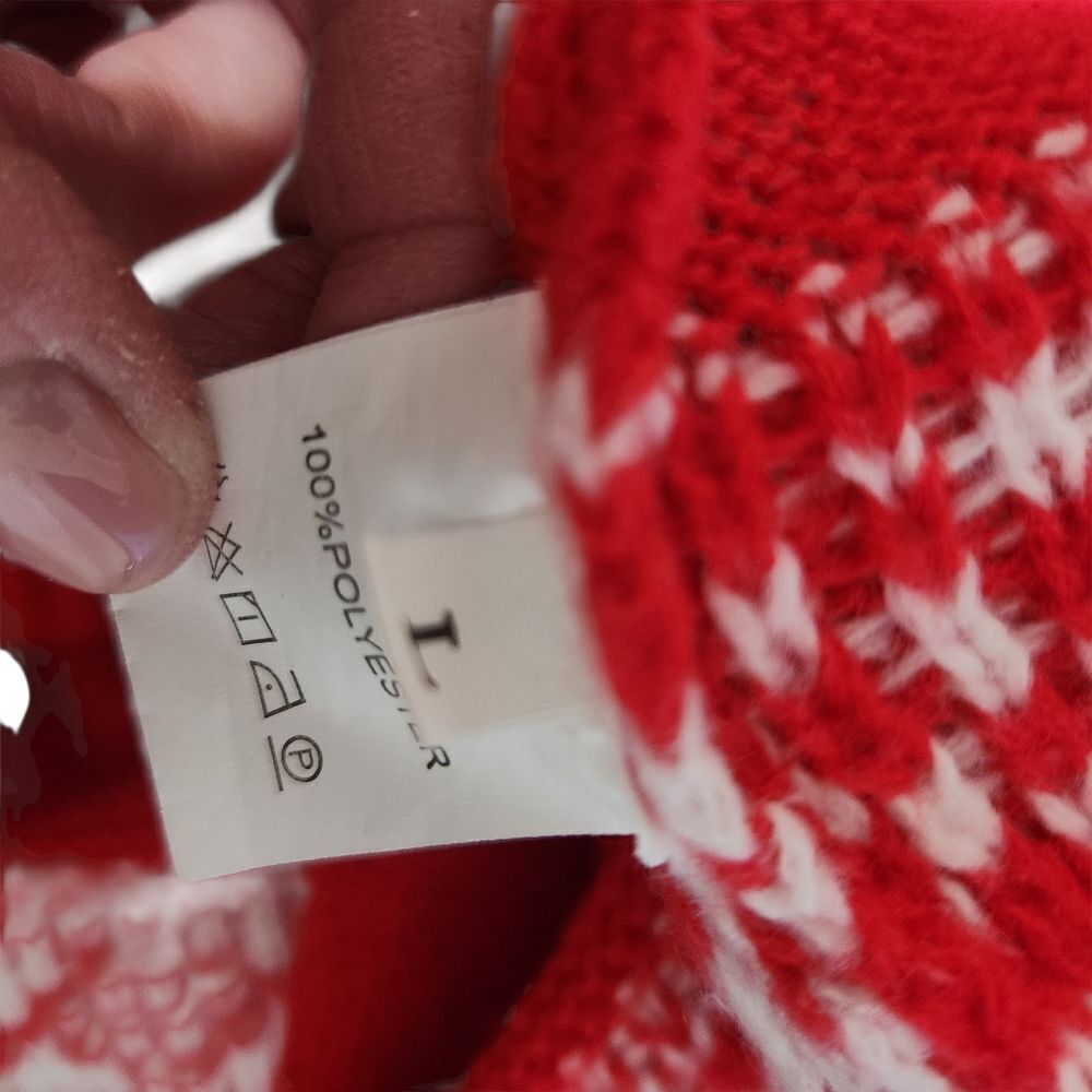 Men's Winter Sweater Large Red White Winter V Neck Fair Isle Nordic Acrylic - Picture 8 of 10